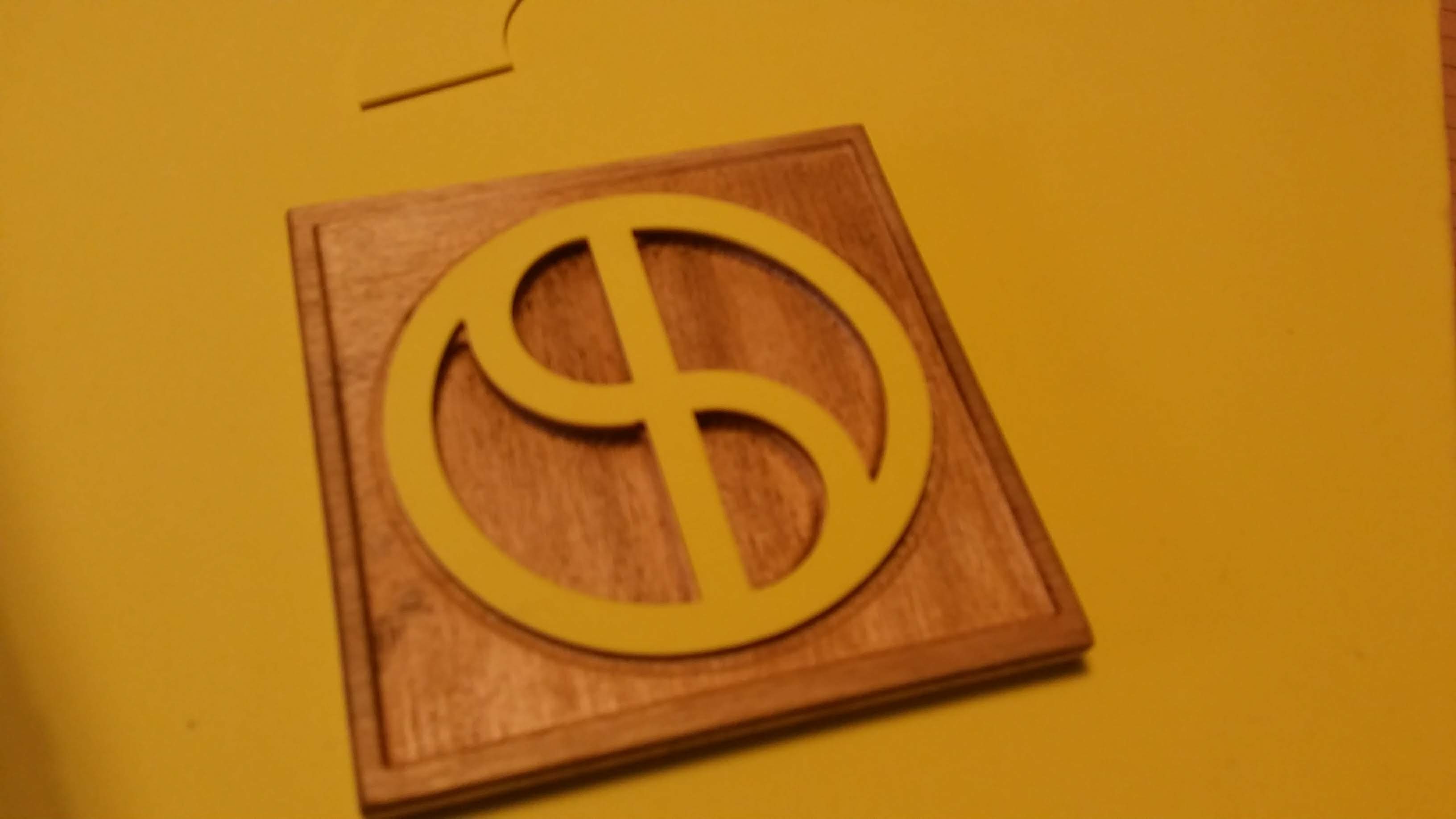 Intaglio del foam con cnc laser