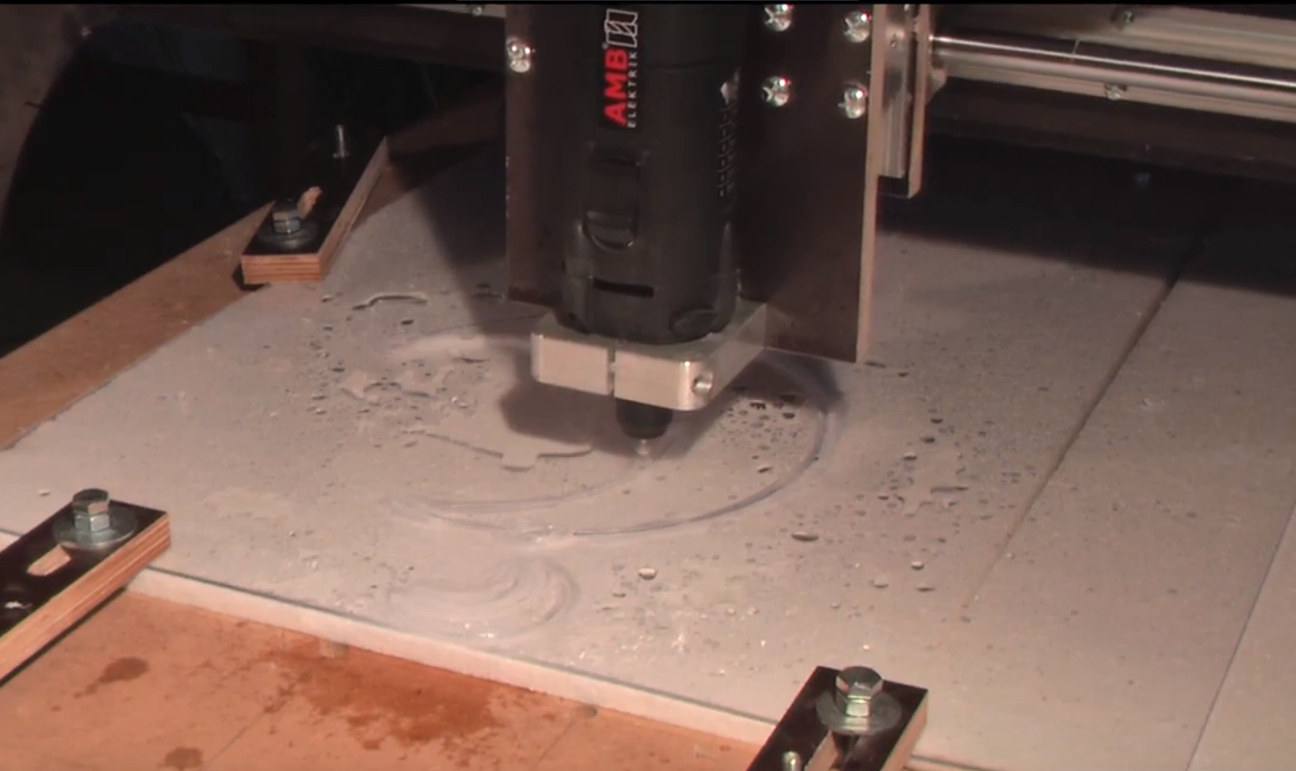 MoonLight Lavorazione alla cnc taglio dell'acrilico